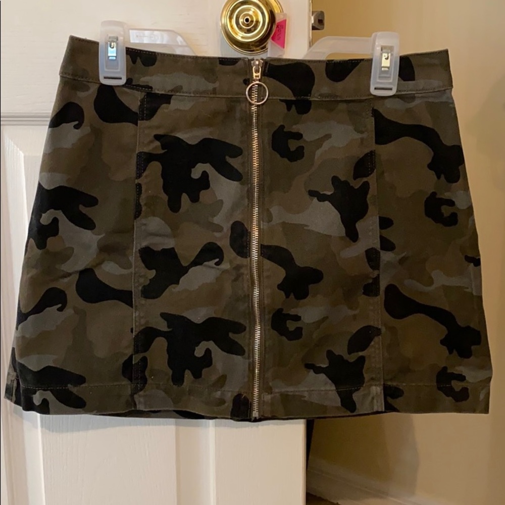 H&M Camo Mini Skirt